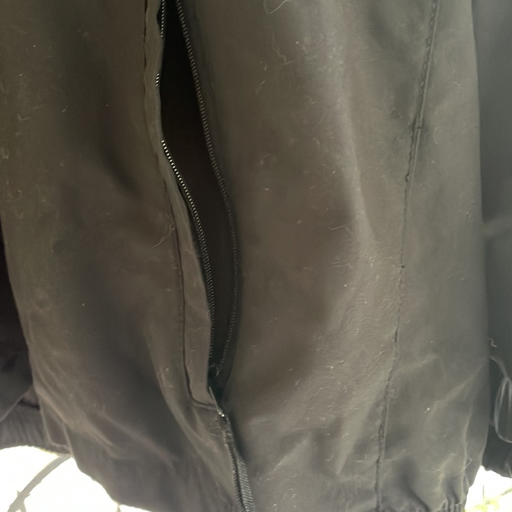 Windbreaker - Picture 6 of 6